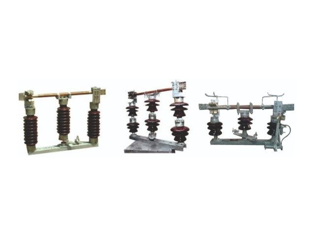 33/11 kV isolators
